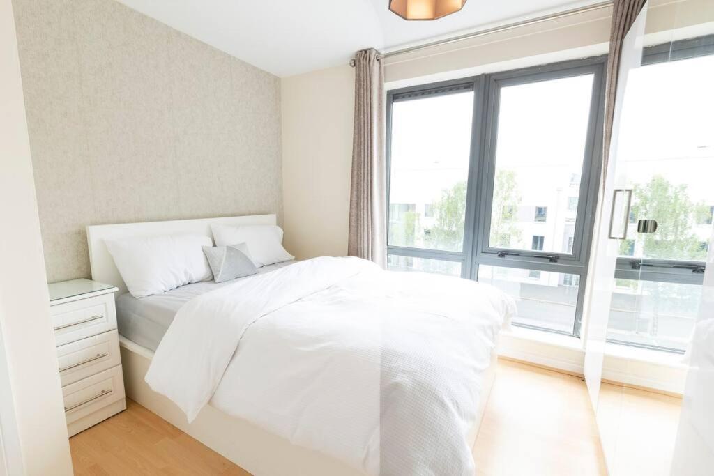 Stunning Views And City Side-Belfast City-2 Bedroom-5 Guests-Wifi & Parking Exterior foto