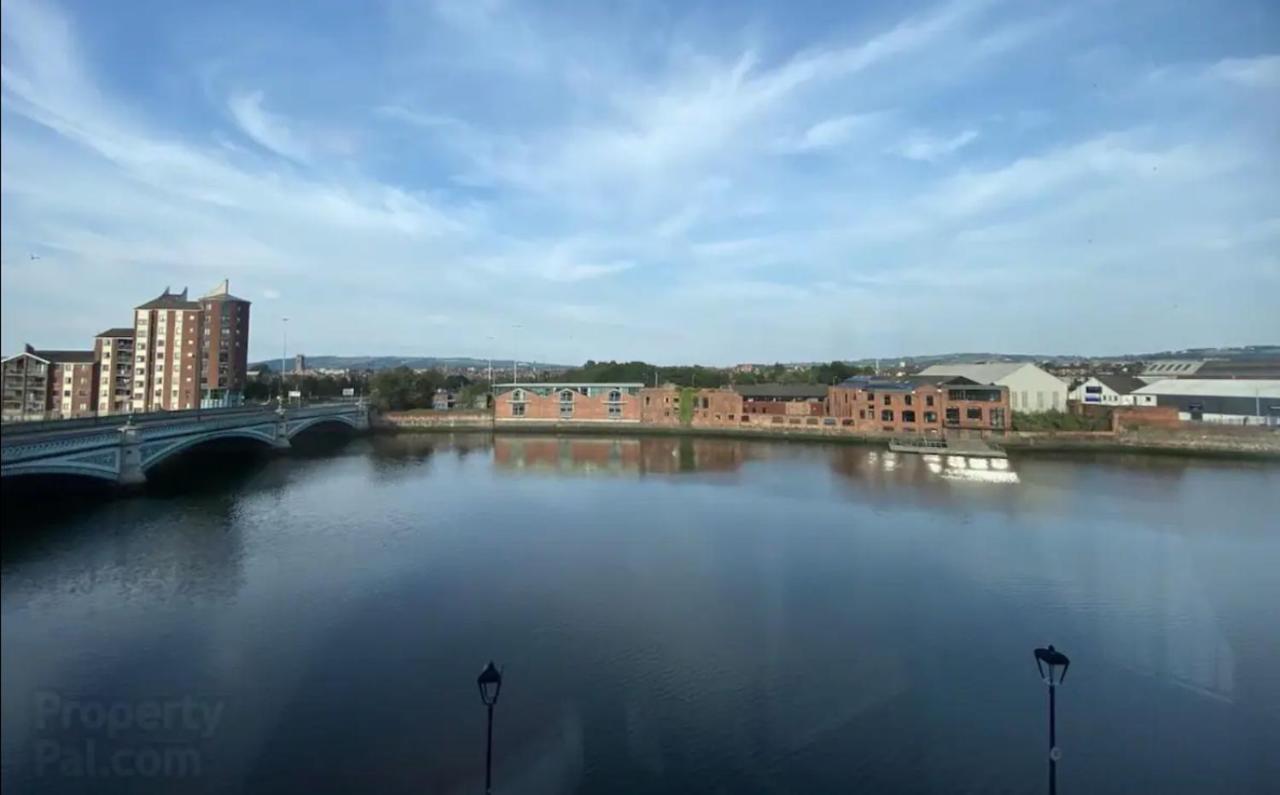 Stunning Views And City Side-Belfast City-2 Bedroom-5 Guests-Wifi & Parking Exterior foto